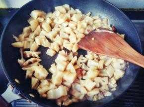 放鸡精，可以出锅啦！