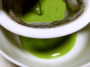 将液体过筛一遍