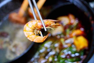 嘻嘻、说了半天、亲们的口水下来了木有……