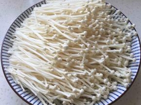 金针菇撕开摆设盘