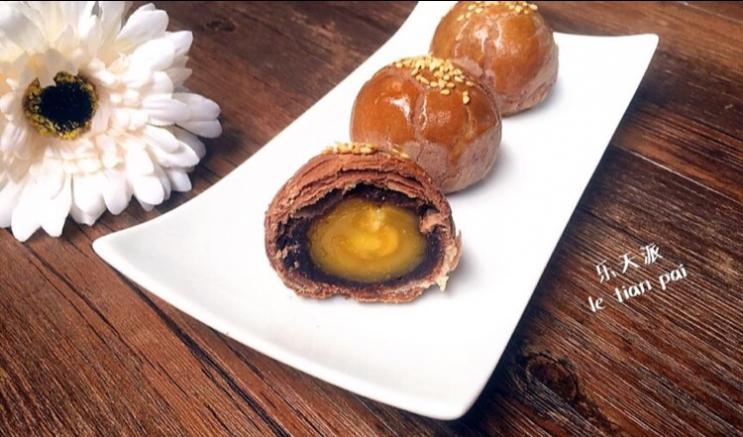 可可蛋黄酥