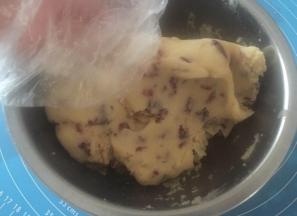 最后加入低粉揉成团