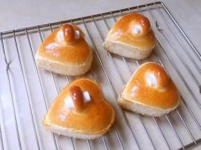 烤箱预热上下火165度，烤25分钟（中途盖锡纸放上色太深）