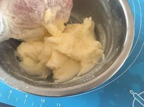 用手揉匀（戴手套）