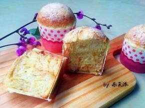 烤箱预热上下火190度，烤16分钟出炉