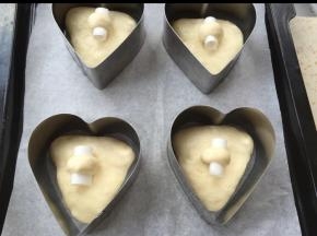 然后放到心形中间