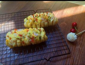 烤箱预热上下火175度，烤18分钟