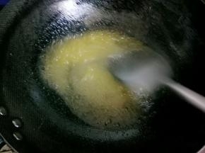 炒至糖完全融化