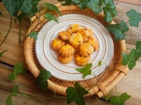 烤箱预热后放入中层烤20分钟即可