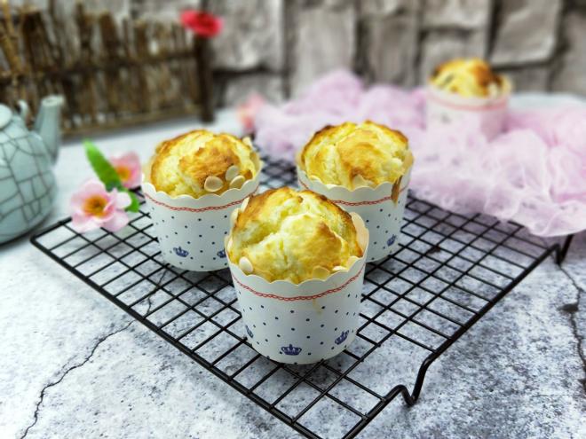杏仁马芬杯子蛋糕
