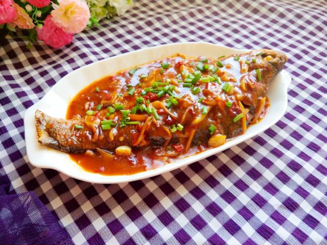 红烧鳊鱼