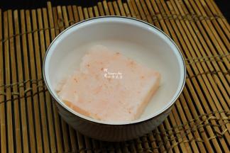 虾肉室温内解冻；