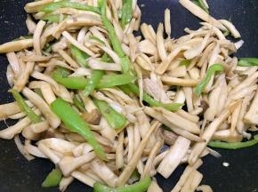 翻炒均匀即可出锅