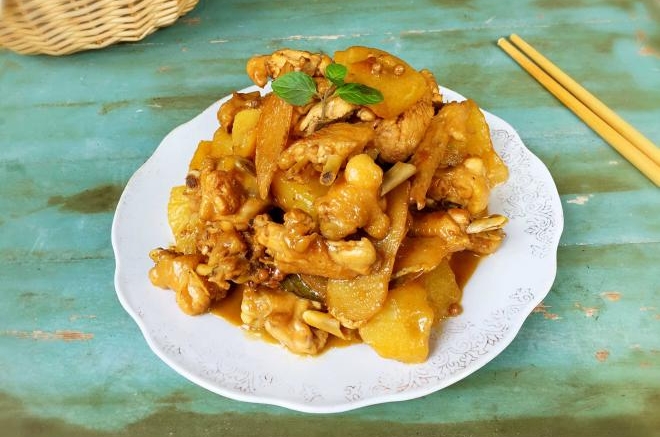 土豆烧鸡