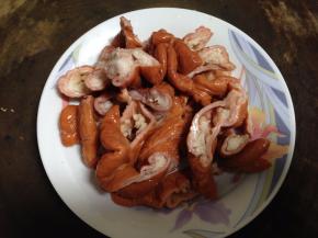 熟肥肠斜着切条