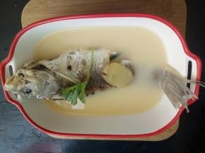 倒入打好的鸡蛋液！