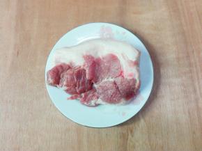 猪肉清洗干净