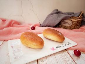 也可以夹奶油馅做奶油面包。