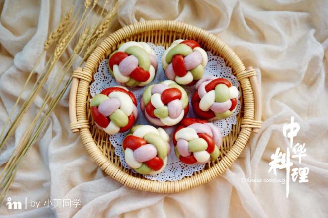 多彩绣球豆沙包