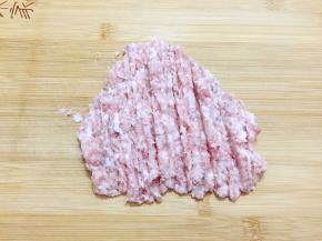 猪肉剁成末