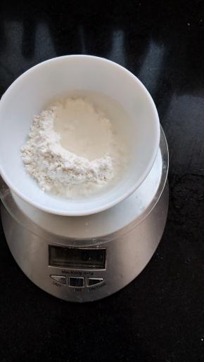 面粉35克加入120克水