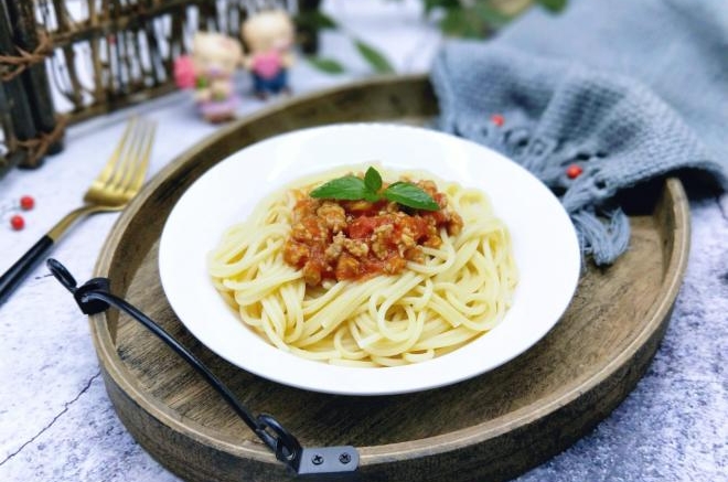 番茄肉酱意大利面