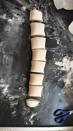 切成等大的面团