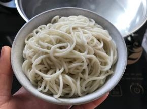 煮到自己喜欢的软烂程度后捞出。