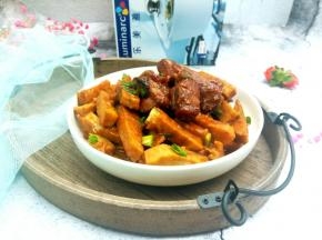 毛芋粉粉的，排骨香糯。