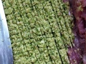 葱姜也切成碎