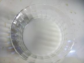 准备好少量水淀粉。