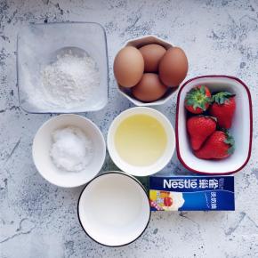 称量和清洗好各种食材。