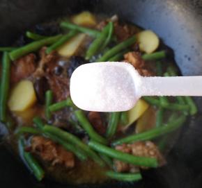 炖好后收汁放盐即可