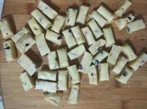 切成大小合适的块。