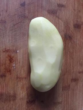 土豆去皮切块