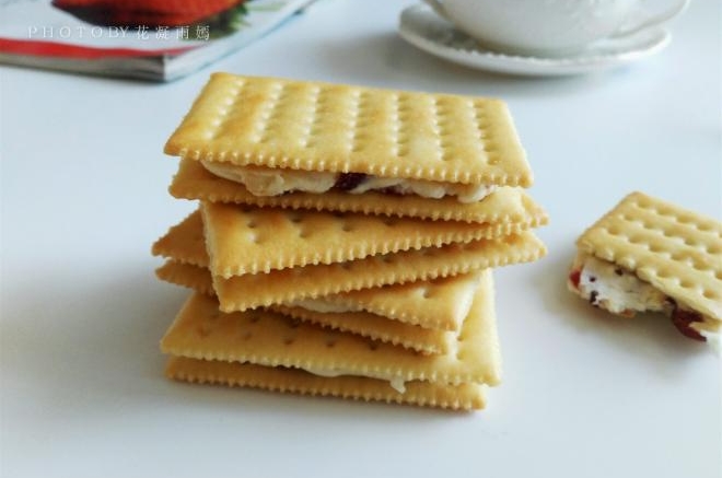 蔓越莓牛轧饼干