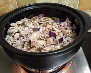 码入生肠继续翻炒