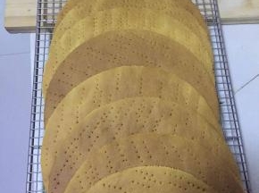 浩浩荡荡的八张饼全部烤好了