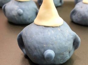 粘上鼻子