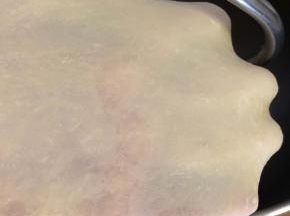 揉到粗膜时加入黄油