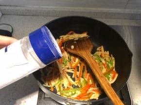 出锅前加入盐调味