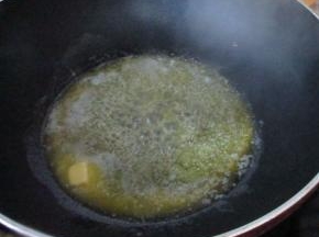 小火把黄油融化