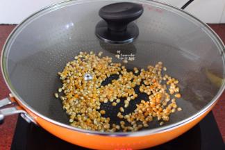 开大火，盖上盖子；