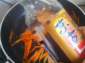 适量的生抽。