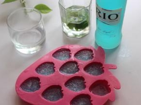 拿出微微化一下，各种材料备用。