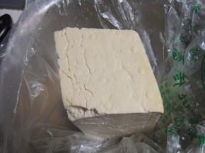 老豆腐一块洗净