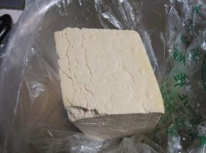 老豆腐一块洗净