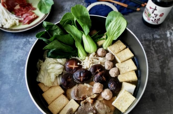 寿喜锅（日式牛肉火锅）