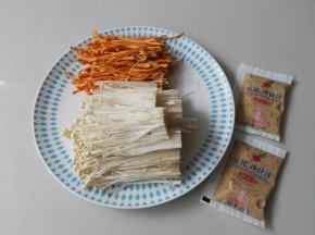 金针菇，虫草花备好