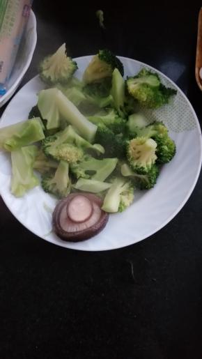 捞出去水放点盐入味